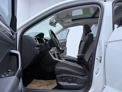 Volkswagen T-Roc 2023, 39000 км, за 102800 CNY - фото 6