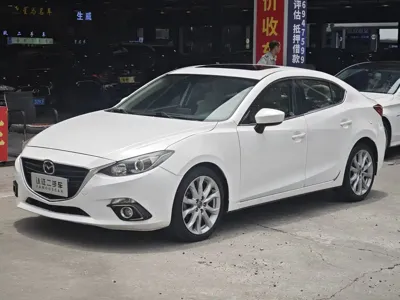 Mazda 3 Axela · 2014 год