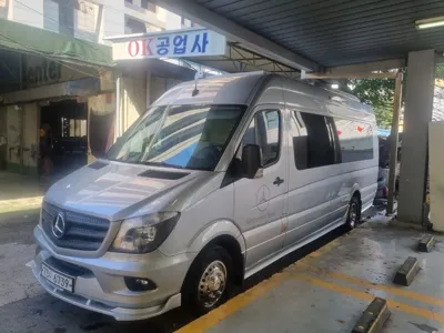 Mercedes-Benz Sprinter 2016, 59966 км, за 56000000 KRW