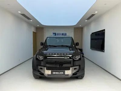 Land Rover Defender 2025, 1000 км, за 729800 CNY