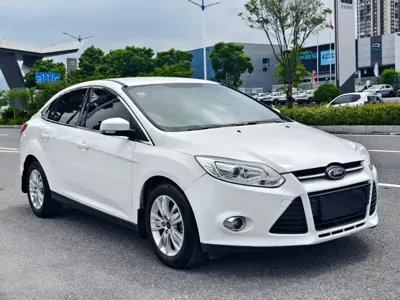 Ford Focus 2014, 130000 км, за 18800 CNY