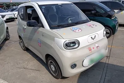 Wuling Hongguang MINIEV 2024, 12100 км, за 38095.82 CNY