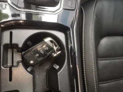 Volkswagen Passat 2017, 95200 км, за 74526.14 CNY - фото 17