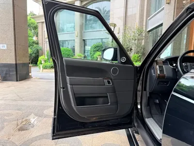 Land Rover Range Rover 2017, 140000 км, за 368000 CNY - фото 18