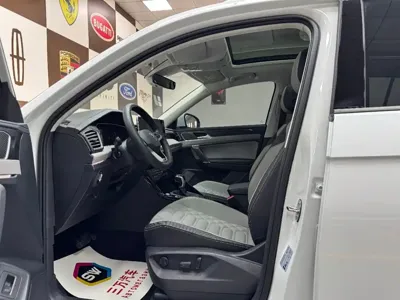 Volkswagen Tayron 2023, 34000 км, за 175799 CNY - фото 8