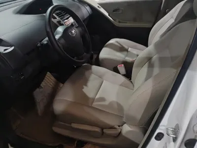 Toyota Yaris 2013, 55000 км, за 21200 CNY - фото 9