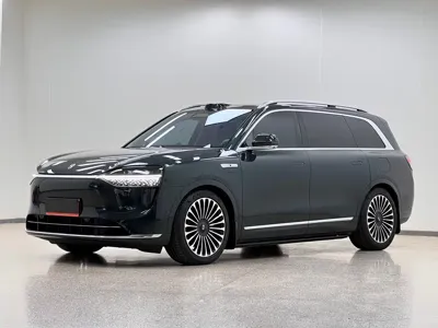 AITO 问界 AITO M9 · 2024 год