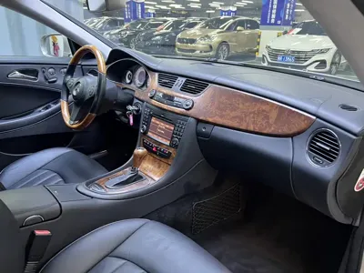 Mercedes-Benz CLS 2010, 143000 км, за 39800 CNY - фото 16