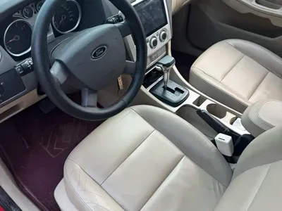 Ford Focus 2010, 140000 км, за 7800 CNY