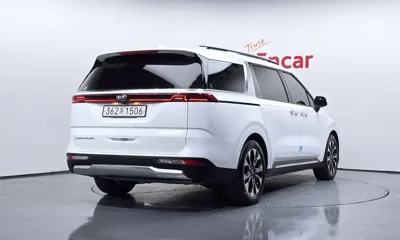 Kia Canival 2021, 63121 км, за 25600000 KRW