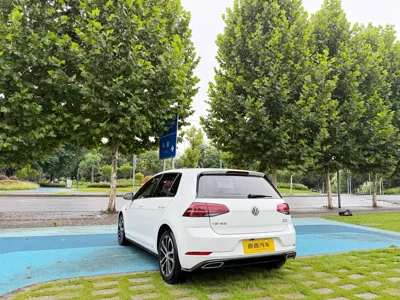 Volkswagen Golf 2019, 50000 км, за 73800 CNY - фото 4
