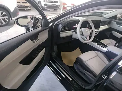 Volkswagen Passat 2024, 22799 км, за 150000 CNY - фото 16