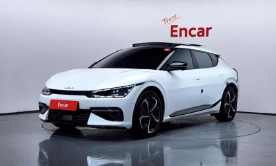 Kia EV6 · 2023 год