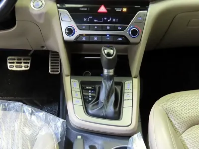 Hyundai Avante 2016, 67238 км, за 7800000 KRW - фото 12