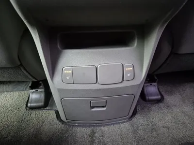 Kia Canival 2017, 127524 км, за 9000000 KRW - фото 14