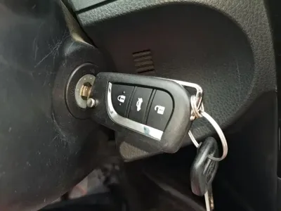 Toyota Corolla 2018, 74100 км, за 39800 CNY - фото 9