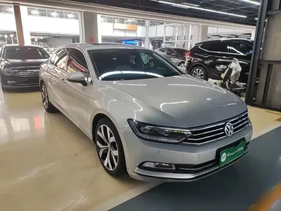 Volkswagen Magotan 2017, 114700 км, за 82300 CNY