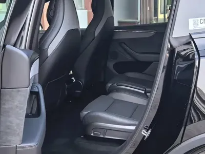 Tesla Model Y L 2026, 100 км, за 335800 CNY - фото 6