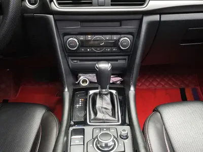 Mazda 3 Axela 2017, 91000 км, за 32000 CNY - фото 10