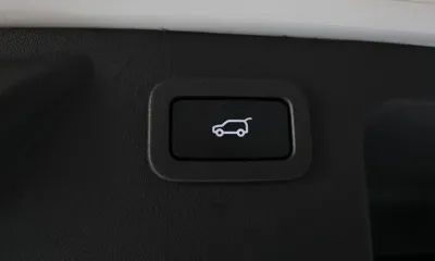 Land Rover Discovery Sport 2017, 129237 км, за 8900000 KRW - фото 16