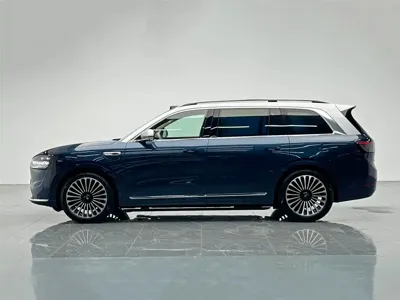 AITO 问界 AITO M9 2025, 11000 км, за 413800 CNY