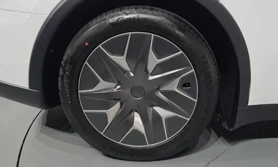 Tesla Model Y 2026, 204 км, за 77970000 KRW - фото 5