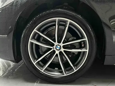 BMW 5 Series 2022, 54000 км, за 219800 CNY