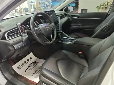 Toyota Camry 2023, 73000 км, за 105800 CNY