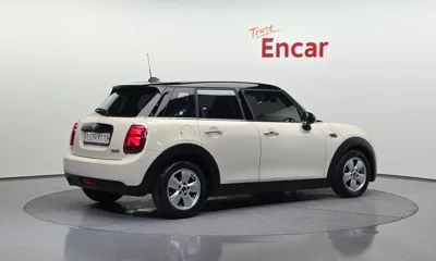 MINI Cooper 2019, 70394 км, за 12500000 KRW
