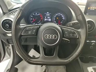 Audi A3 2018, 80700 км, за 53200 CNY - фото 11