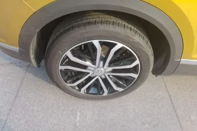 Volkswagen T-Roc 2018, 68000 км, за 71598.65 CNY - фото 10