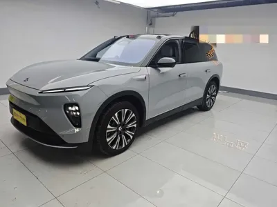 Nio ES8 · 2024 год