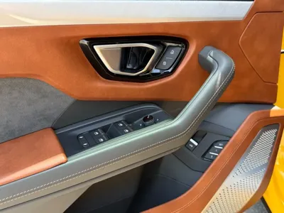 Lamborghini Urus 2019, 51350 км, за 215000000 KRW - фото 9