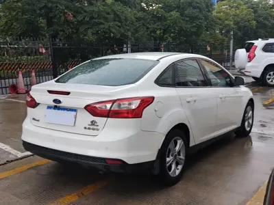 Ford Focus 2015, 119000 км, за 13799 CNY