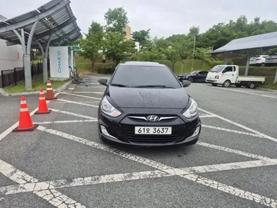 Hyundai Accent · 2011 год