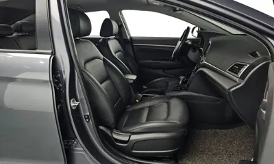 Hyundai Avante 2018, 77903 км, за 10900000 KRW - фото 10