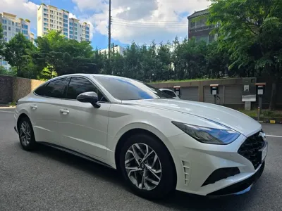Hyundai Sonata 2022, 48933 км, за 31000000 KRW