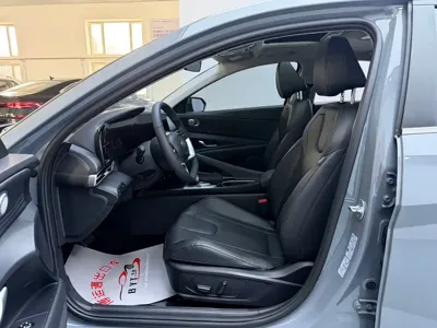 Hyundai Elantra 2023, 32000 км, за 82000 CNY - фото 7