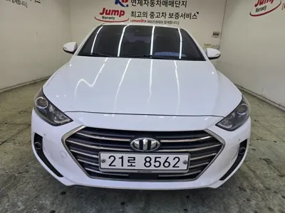 Hyundai Avante 2018, 177131 км, за 7300000 KRW