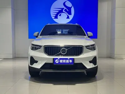 Volvo XC40 2023, 30000 км, за 90800 CNY