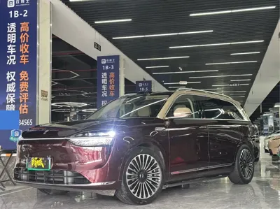 AITO 问界 AITO M9 · 2025 год