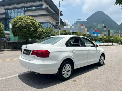 Volkswagen Jetta 2017, 104000 км, за 22799 CNY