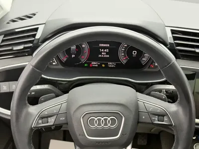 Audi Q3 2022, 40000 км, за 168800 CNY - фото 14