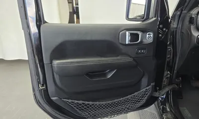 Jeep Wrangler 2021, 40740 км, за 40800000 KRW - фото 24