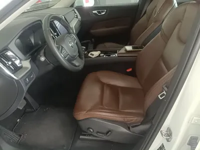 Volvo XC60 2019, 62699 км, за 130051.1 CNY - фото 18