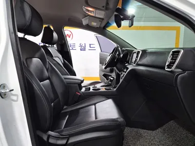 Kia Sportage 2018, 111640 км, за 99990000 KRW - фото 13