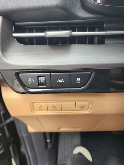Kia Canival 2023, 87460 км, за 21200000 KRW - фото 8