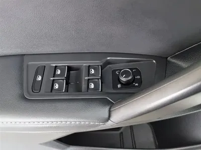 Volkswagen Tiguan L 2018, 133100 км, за 58800 CNY - фото 9