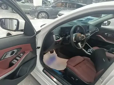 BMW i3 2024, 40500 км, за 149500 CNY - фото 16