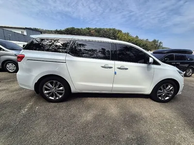 Kia Canival 2016, 132720 км, за 10800000 KRW - фото 8